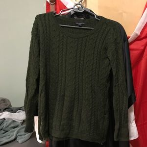 🌸 AEO SWEATER 🌸